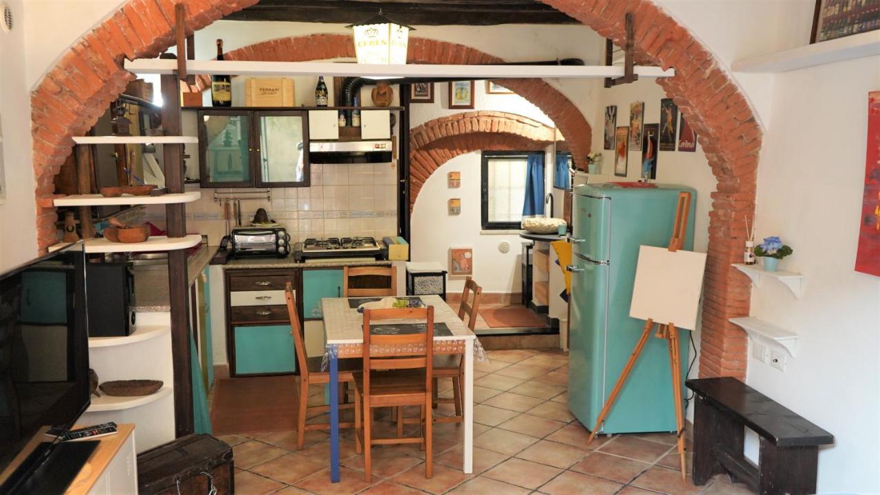La Taverna Di Gianni Near The Beach Italy Riviera Савона Екстериор снимка